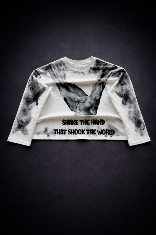 “ shake the world “ crew neck
